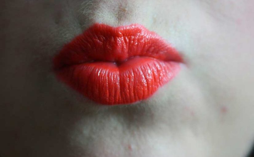 Mulheres infiéis gostam de beijo grego?