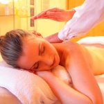 Como fazer massagem sensual em infiéis